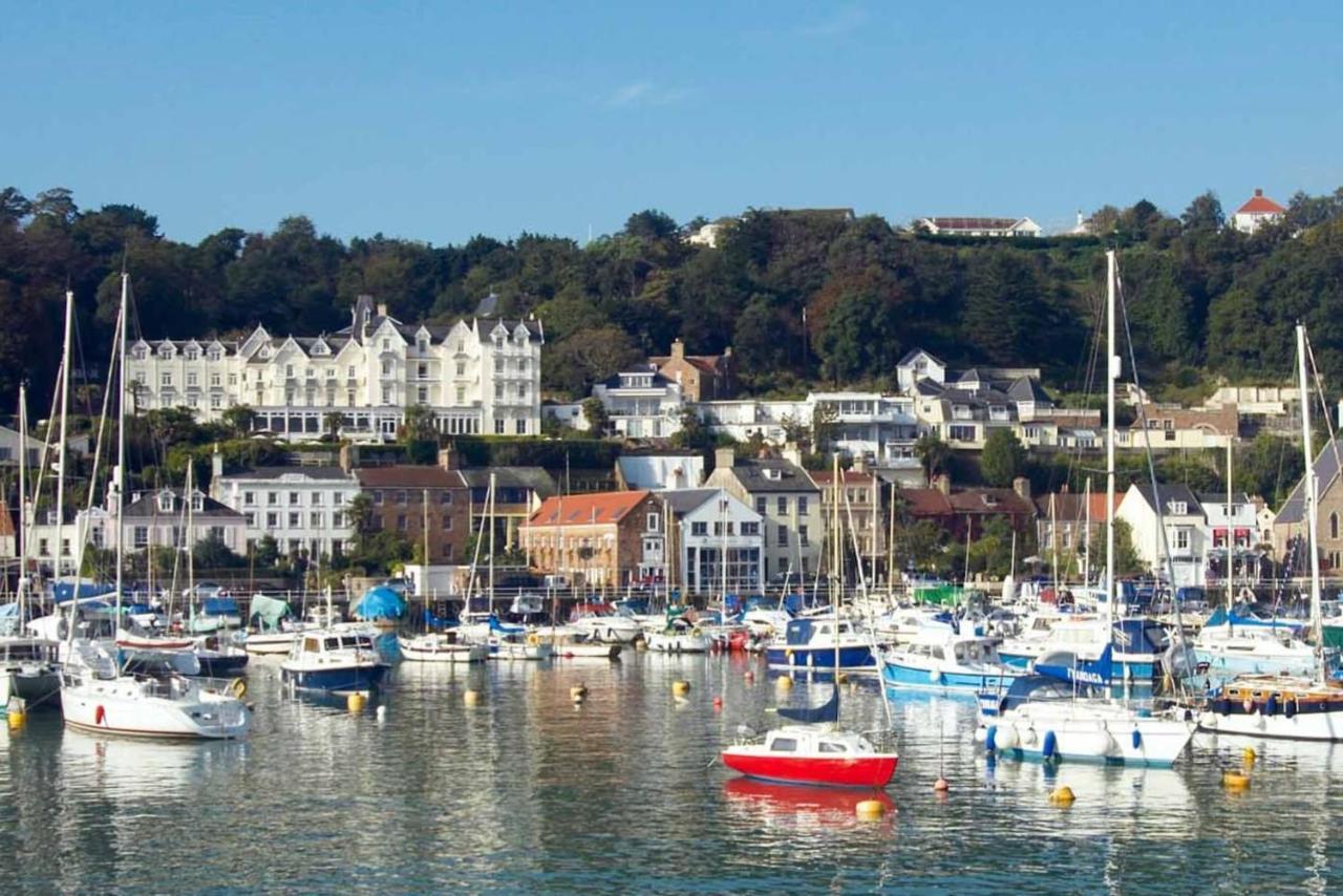 Fabulous Apartment In Historic House In St Aubin Exterior photo