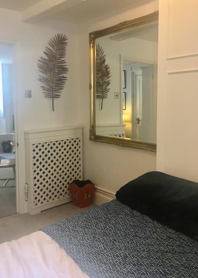 Fabulous Apartment In Historic House In St Aubin Exterior photo